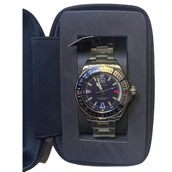 Nautica Men's NAPCWF301 Clearwater Beach Recycled Stainless Steel Bracelet Watch - Picture 4 of 8